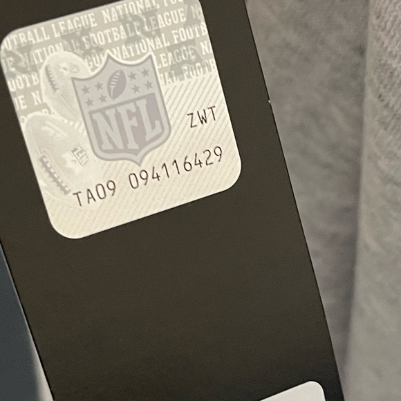 NFL 🏈 Hooded Embroidered Sweatshirt - Picture 13 of 15